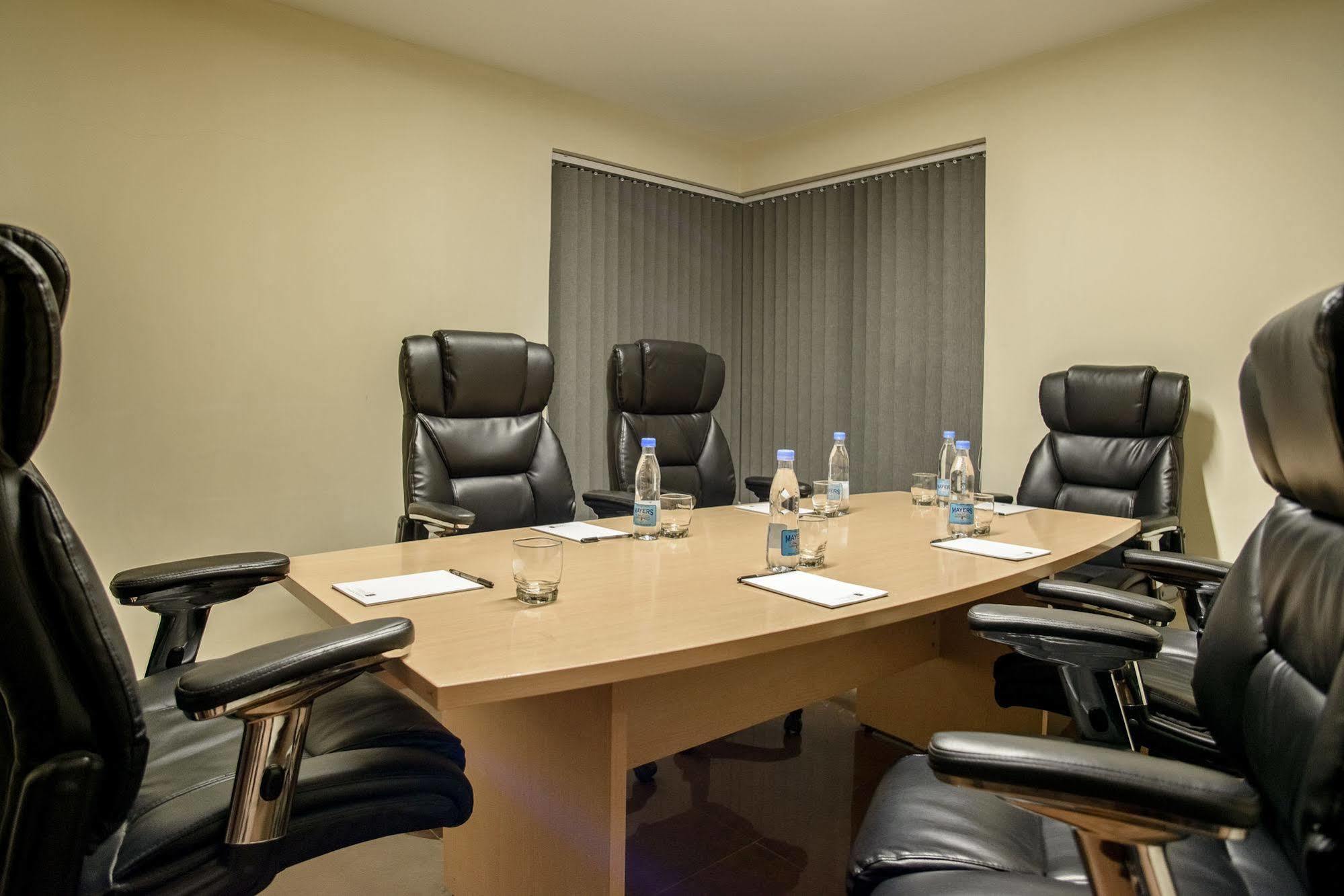 The Landmark Suites Westlands, Nairobi- Next To Westgate Mall Buitenkant foto